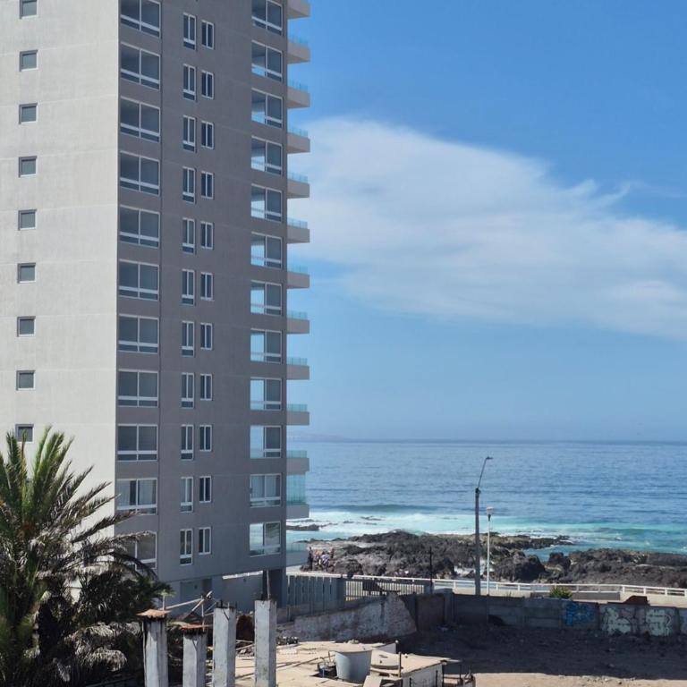 Edificio royal marine 2757 - Three-Bedroom Apartment with Sea View - 5
