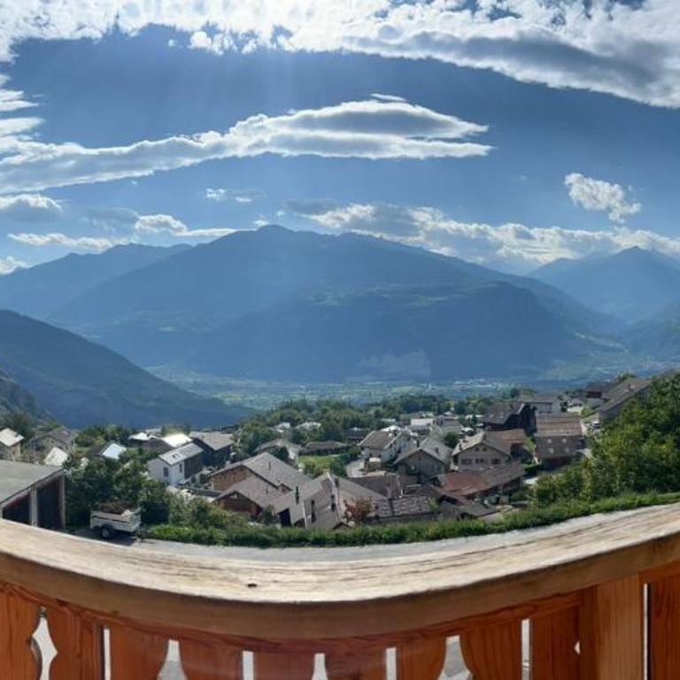 Chalet cosy plein sud proche Crans Montana et Anzère! Vue unique sur les Alpes - Chalet mit 3 Schlafzimmern - 33