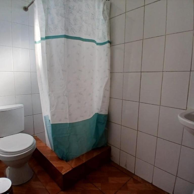 Casa hostal - Eight-Bedroom House - 5