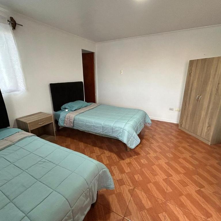 Casa hostal - Eight-Bedroom House - 8