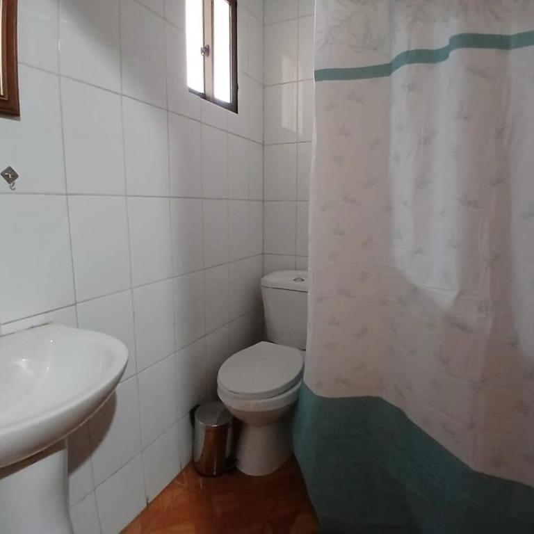 Casa hostal - Eight-Bedroom House - 17