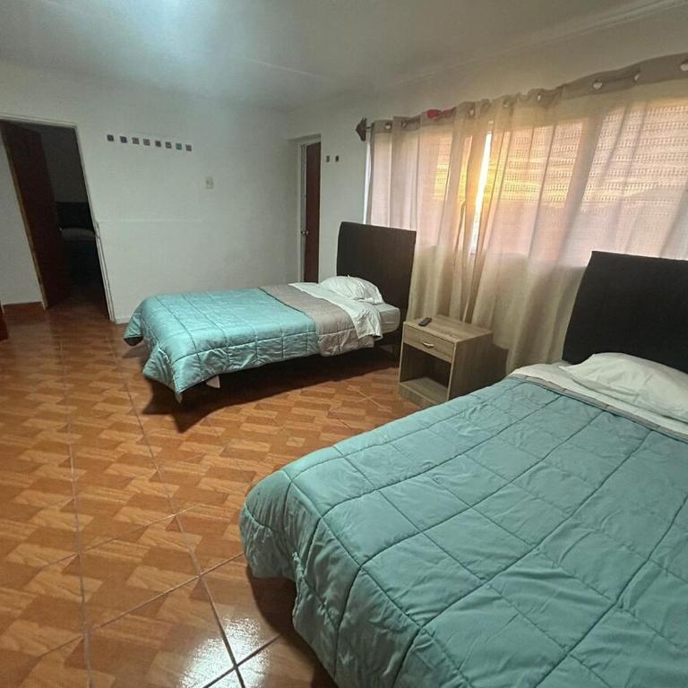 Casa hostal - Eight-Bedroom House - 18