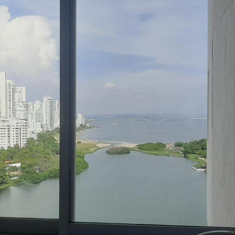 Apartamento Tres Carabelas El Laguito - Two-Bedroom Deluxe Apartment with Ocean View - 9