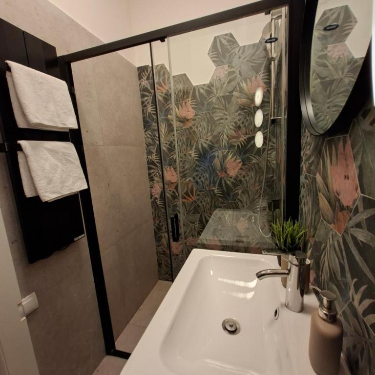 Premium City Center TOP LOCATION apartments - One-Bedroom Apartment - 7