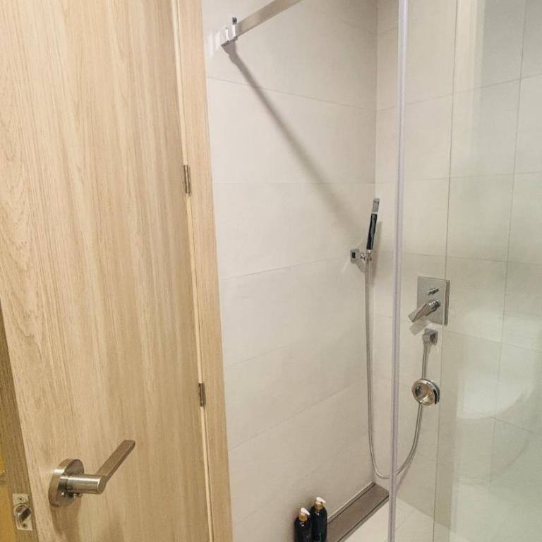 Studio Prime Adagio - Sector La Carolina - One-Bedroom Apartment - 13