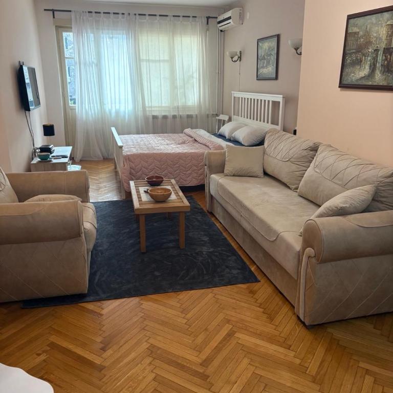 Apartments Sat - Apartman s 1 Spavaćom Sobom i Balkonom - 1