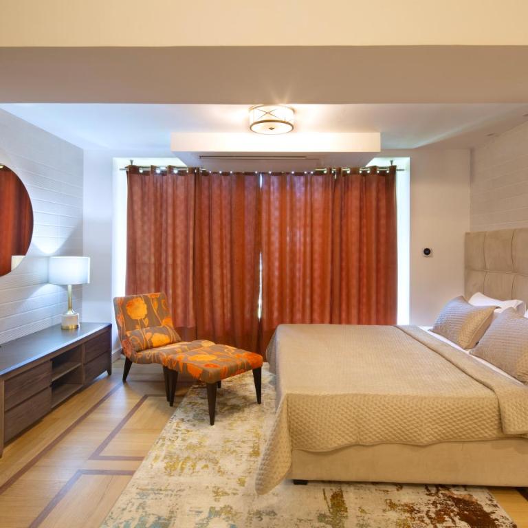 Torch Apartments - Studio - 2