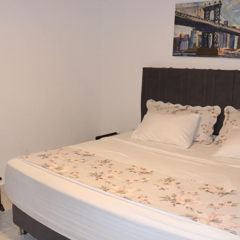 Hotel Inambu Villavicencio - Deluxe King Room - 10