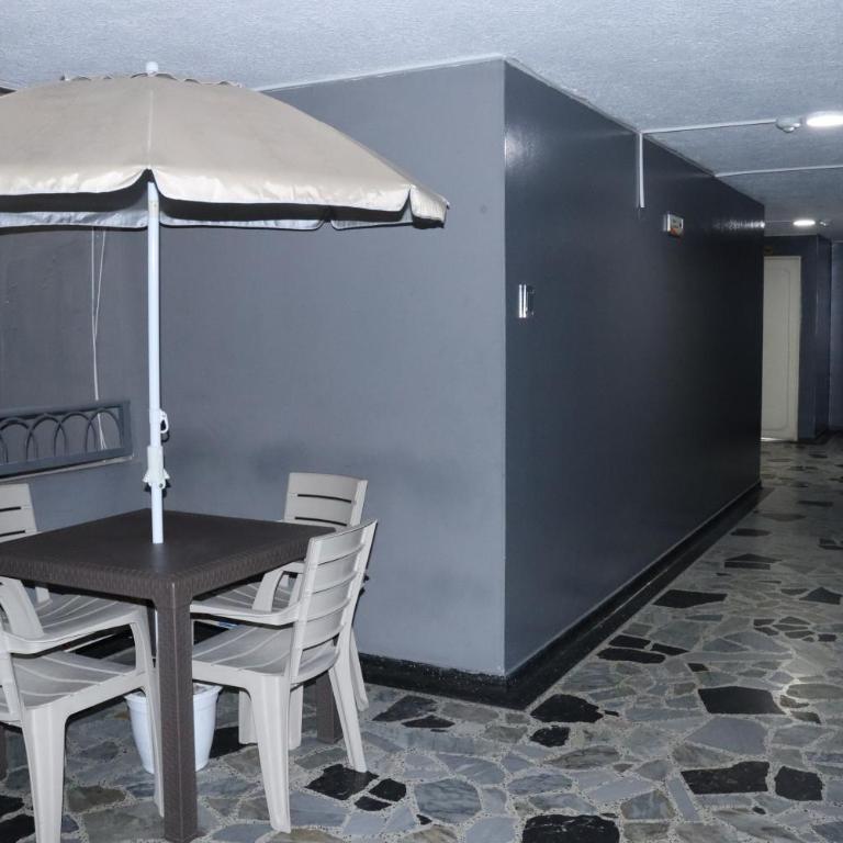 Hotel Inambu Villavicencio - Family Room with Private Bathroom - 9