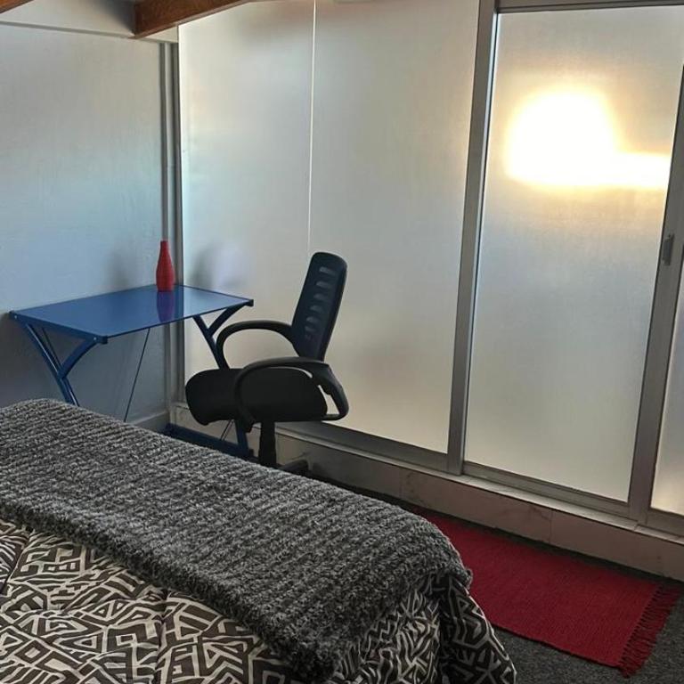 Cozy room with kitchenette and private bathroom - One-Bedroom Apartment - 8
