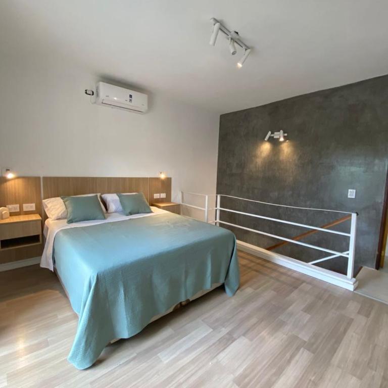 Aires del Rio Apart - One-Bedroom Apartment with View - 18