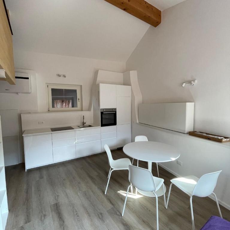 Casetta in centro storico - Casa con 2 Camere da Letto - 2