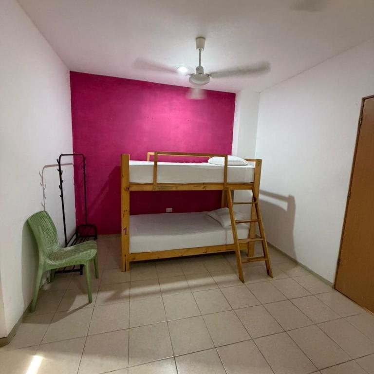 Hostal Casa Bohemia - Double or Twin Room with Private Bathroom - 10