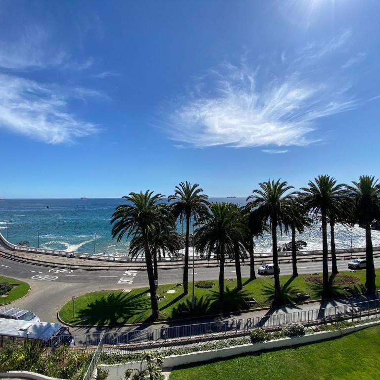 Exclusive Oceanfront Apartment - Apartment - 8