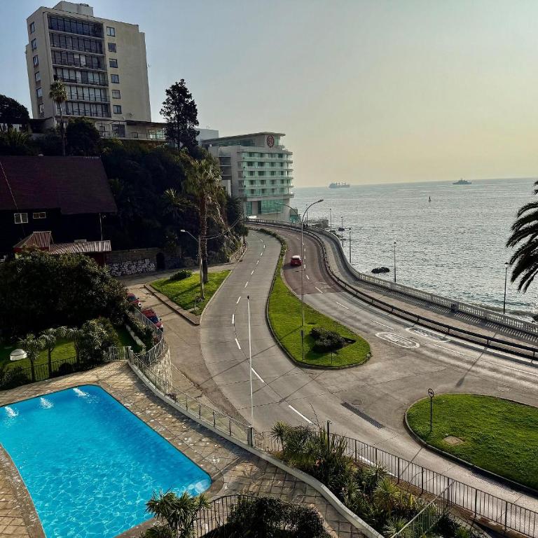 Exclusive Oceanfront Apartment - Apartment - 9
