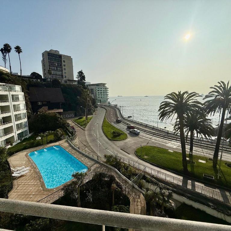 Exclusive Oceanfront Apartment - Apartment - 11