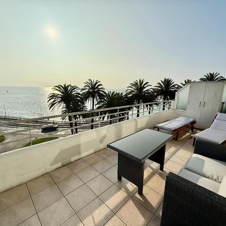 Exclusive Oceanfront Apartment - Apartment - 49
