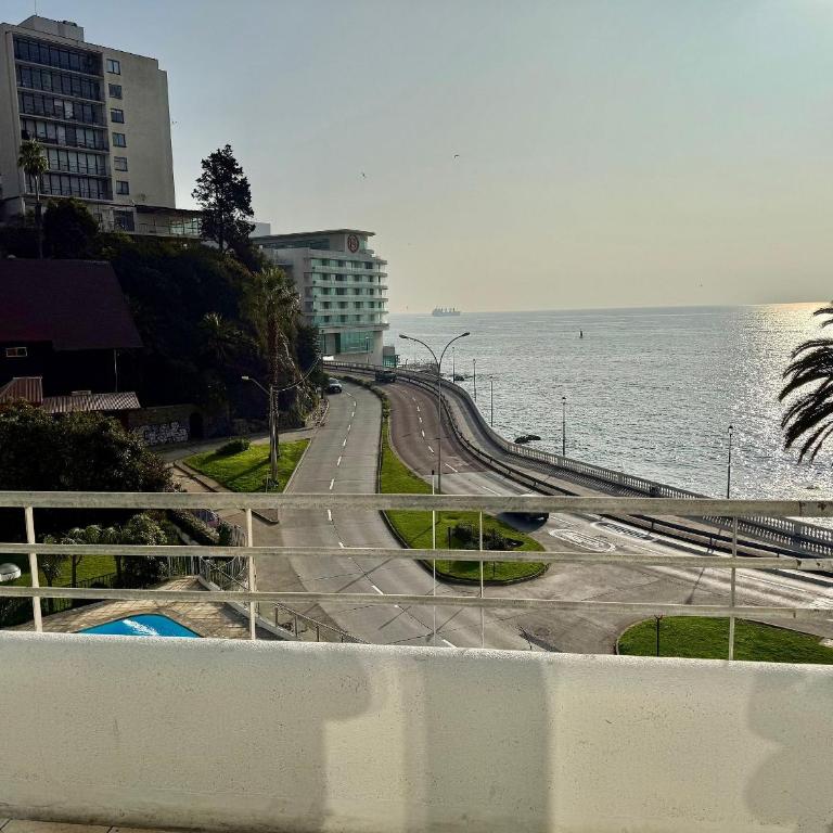 Exclusive Oceanfront Apartment - Apartment - 50