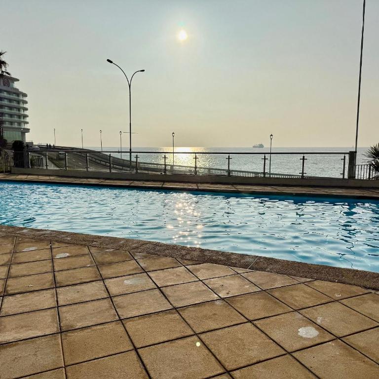 Exclusive Oceanfront Apartment - Apartment - 53