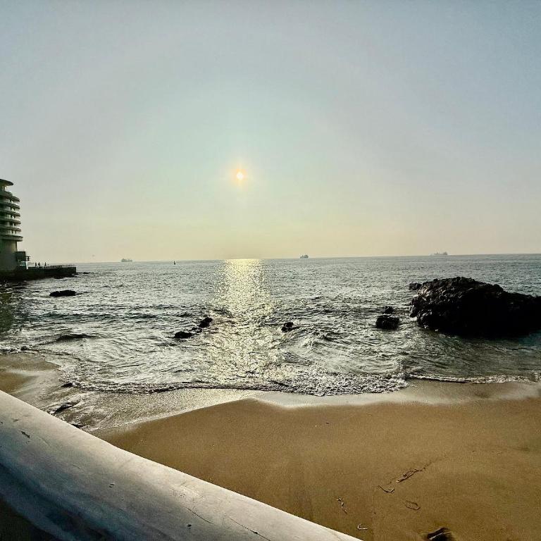 Exclusive Oceanfront Apartment - Apartment - 63