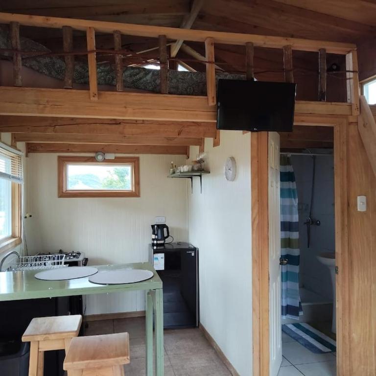 La petite cabane de Putemun - One-Bedroom House - 7
