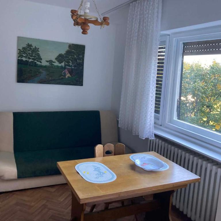 VukTas - Apartment with View and Balcony - 5
