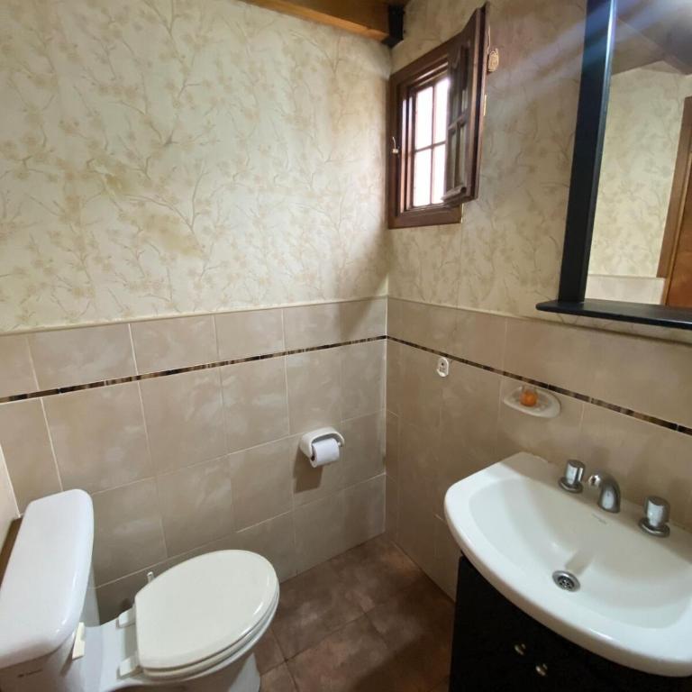 Casa con extenso parque en barrio Las Dalias - Casa de 3 dormitorios - 14
