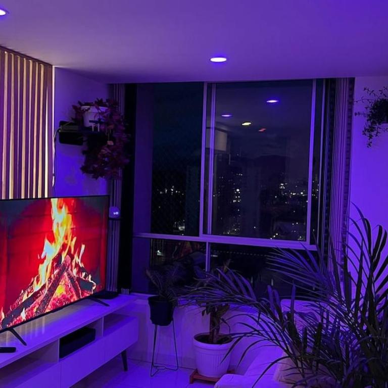 Increíble vista a la ciudad desde piso 18 Apartamento con Alexa - Two-Bedroom Apartment with View - 10
