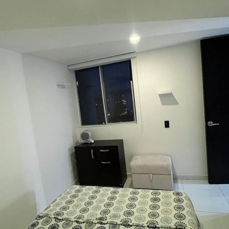 Increíble vista a la ciudad desde piso 18 Apartamento con Alexa - Two-Bedroom Apartment with View - 16