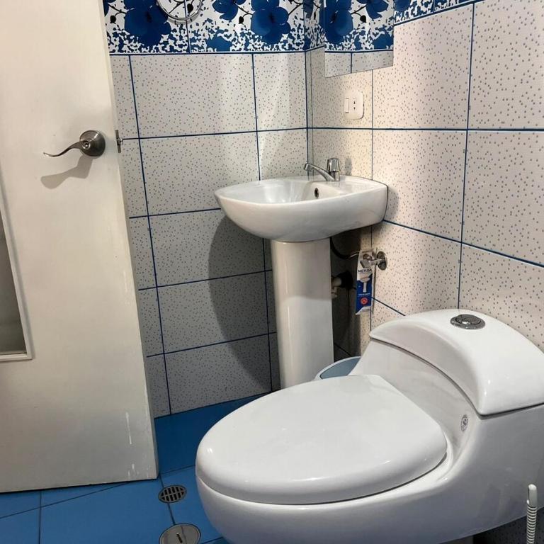 Paradise near Velasco Astete Airport in Cusco - Three-Bedroom Apartment - 41