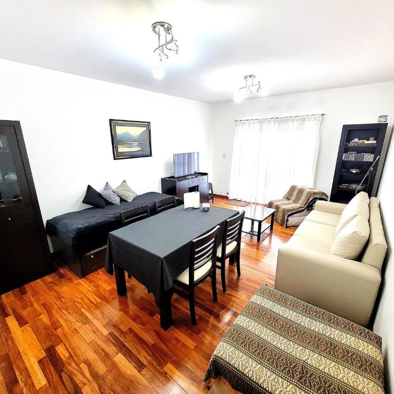 Centrico y muy completo departamento - Apartamento de 1 dormitorio - 2