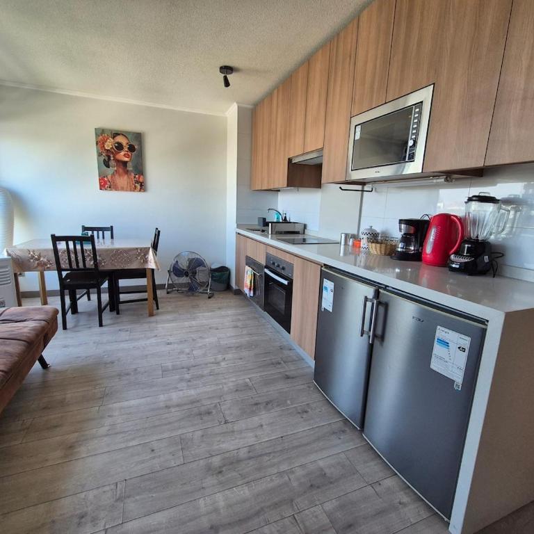 Departamento a pasos de metro Los Dominicos - Two-Bedroom Apartment - 2