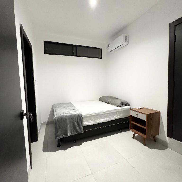 Modern Family Apartment near to the Airport - Two-Bedroom Apartment - 7