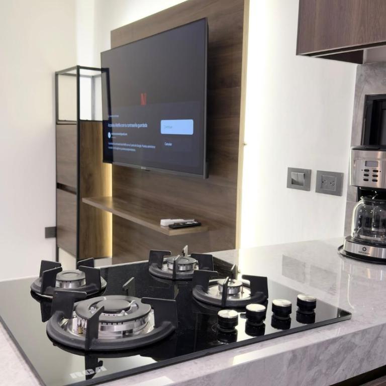 Modern Family Apartment near to the Airport - Two-Bedroom Apartment - 12