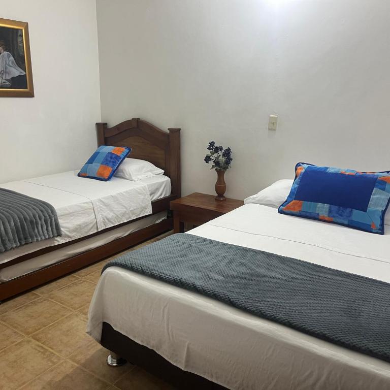 Casa El Pinar - Three-Bedroom House - 19