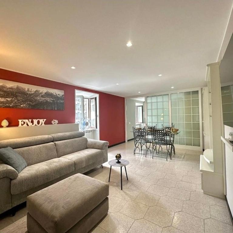 Como Lake, lakefront 30m - Three-Bedroom Apartment - 1