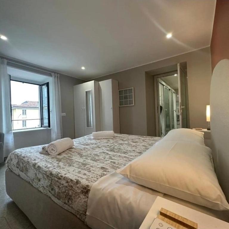 Como Lake, lakefront 30m - Three-Bedroom Apartment - 6