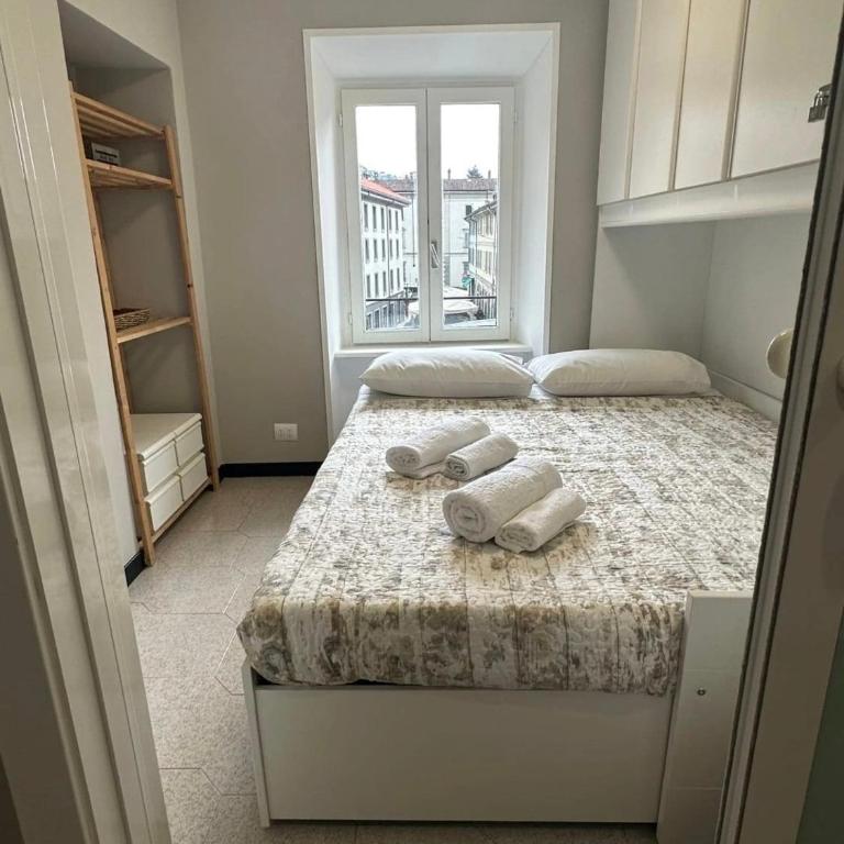 Como Lake, lakefront 30m - Three-Bedroom Apartment - 12