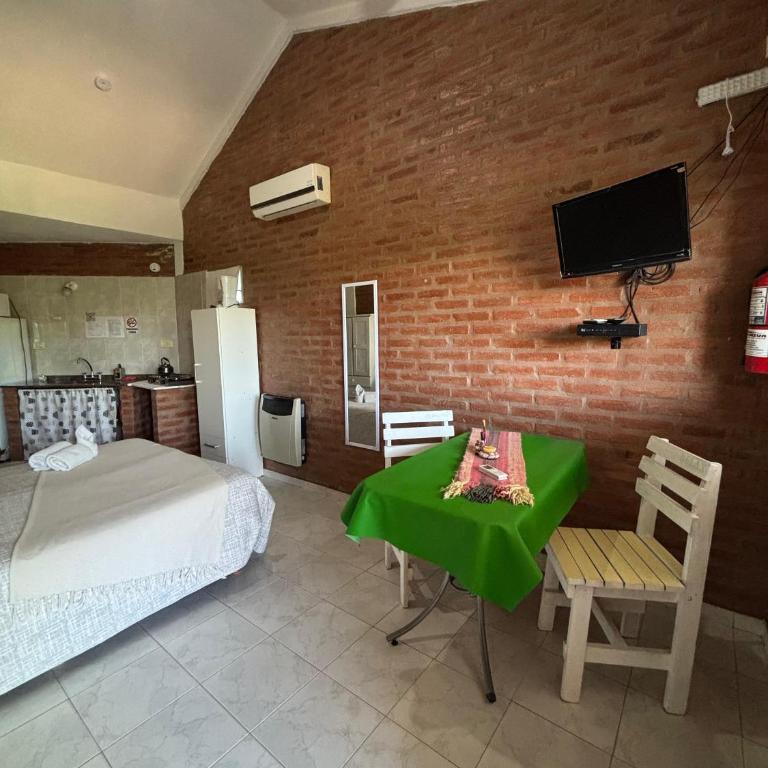 Cabañas Casitas De Emma - Estudio con vistas al jardín - 7