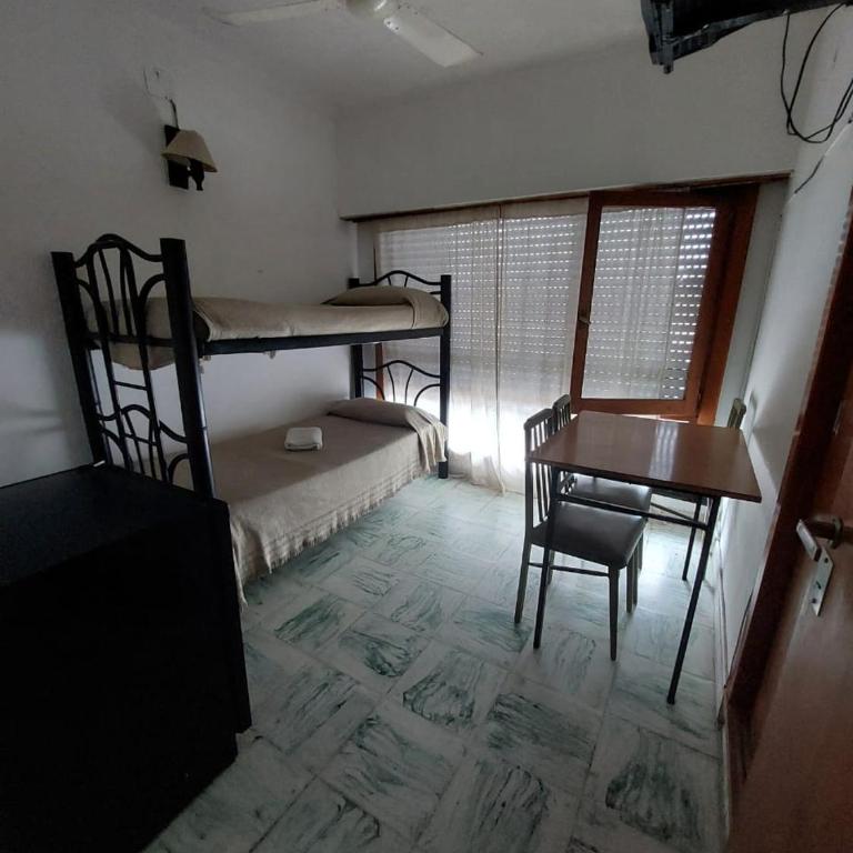 Florencia Habitaciones - Two-Bedroom Apartment - 19