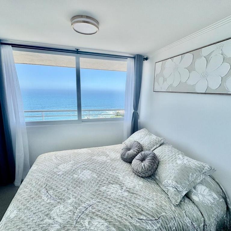 Incredible Ocean View - Two-Bedroom Apartment - 9