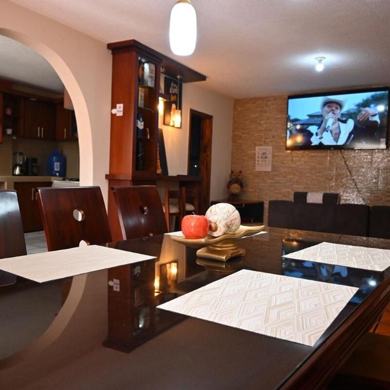 Spacious and Comfortable Accommodation D'Hernandez - Two-Bedroom Apartment - 5