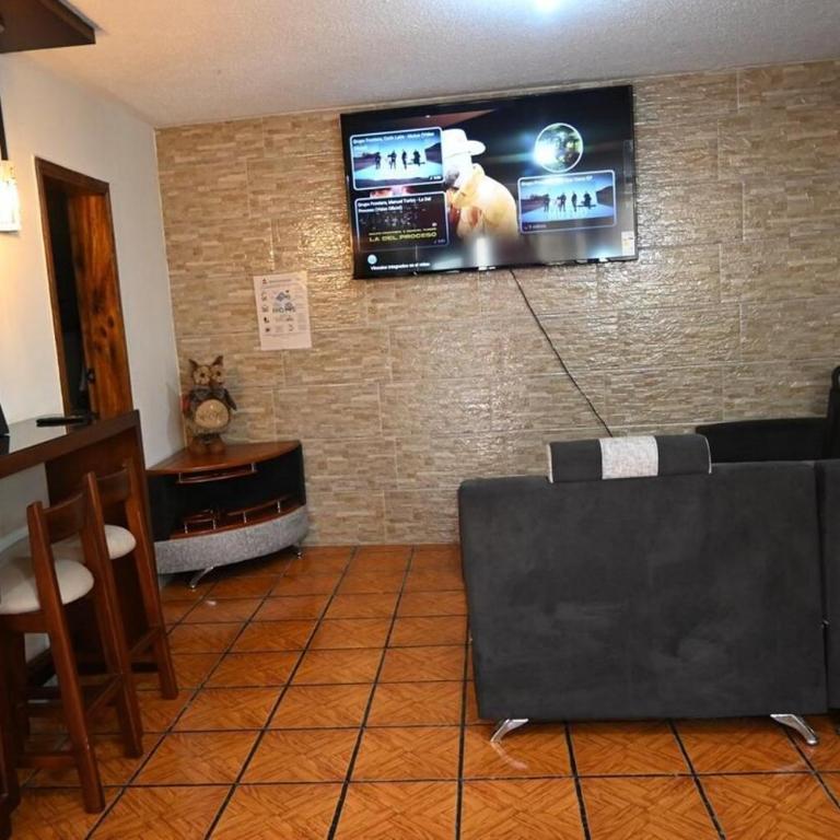 Spacious and Comfortable Accommodation D'Hernandez - Two-Bedroom Apartment - 6
