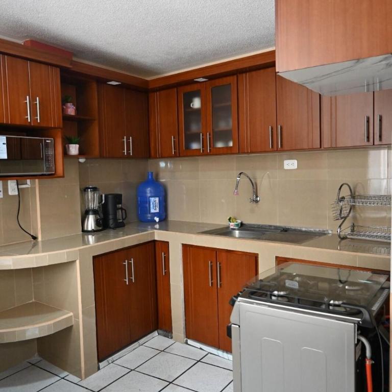 Spacious and Comfortable Accommodation D'Hernandez - Two-Bedroom Apartment - 9