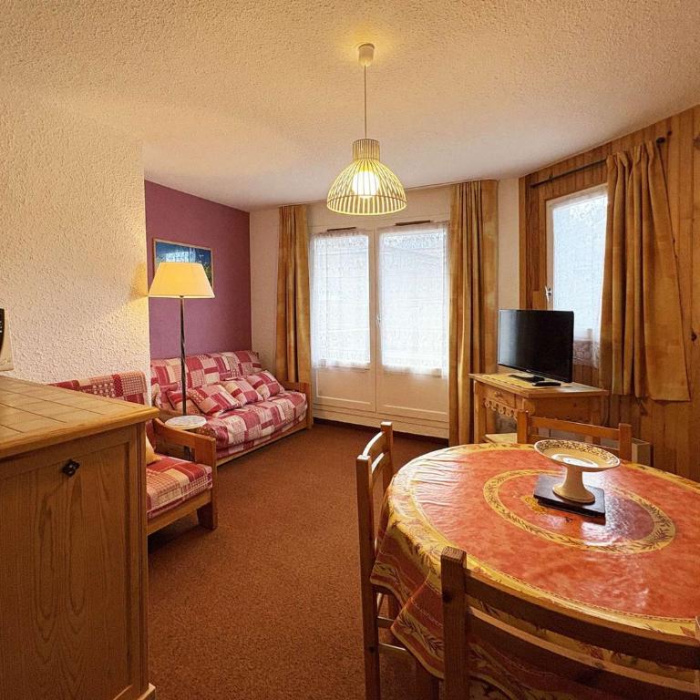 Studio spacieux aux Orres 1650m, idéal pour 4 pers., accès direct aux pistes - FR-1-322-704 - Apartment - 4