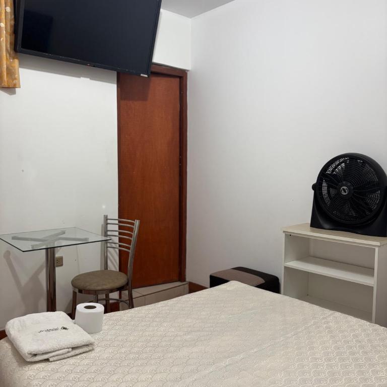 Hospedaje Ariana - Standard Queen Room - 1