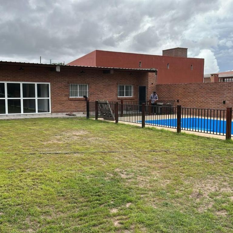 Casa-quincho ALBA DI GINO - Casa de 2 dormitorios - 17