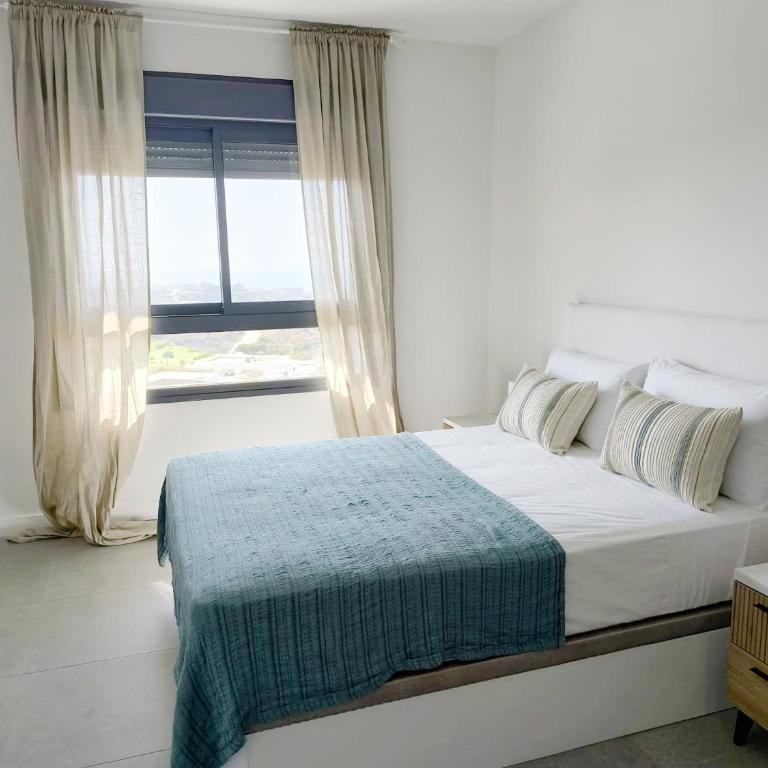 2 Bed Luxury Apartment - Sea views, Parking, Spa, 5 min to Beach next to Calanova Golf - Apartamento de 2 dormitorios - 24
