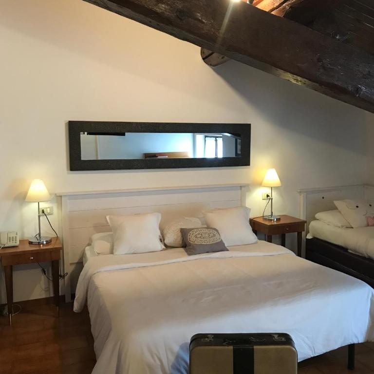 Boutique Hotel Corte Malaspina - Camera Familiare (2 Adulti + 2 Bambini) - 4