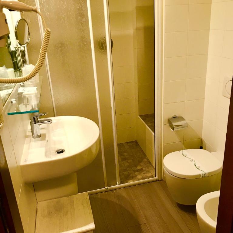 Boutique Hotel Corte Malaspina - Camera Familiare (2 Adulti + 2 Bambini) - 1
